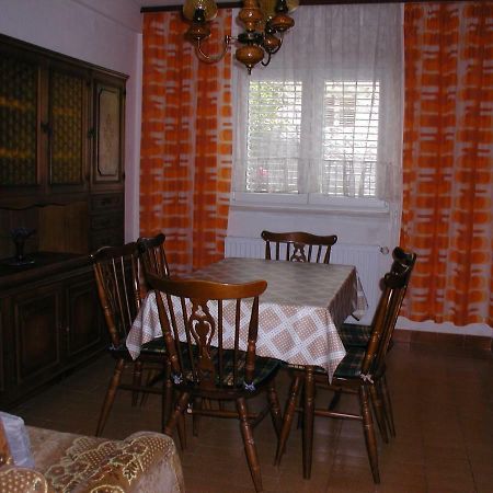 Apartman Jozo Orij ดูกีรัท ภายนอก รูปภาพ