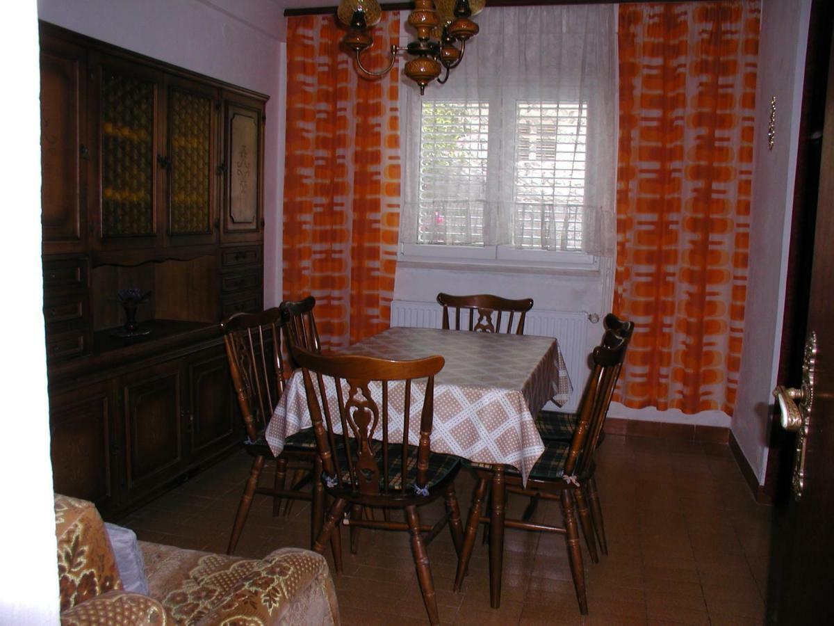 Apartman Jozo Orij ดูกีรัท ภายนอก รูปภาพ