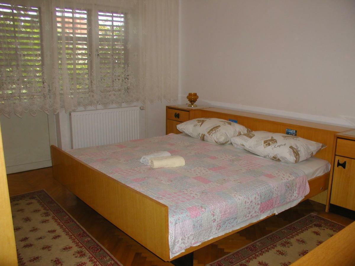 Apartman Jozo Orij ดูกีรัท ภายนอก รูปภาพ