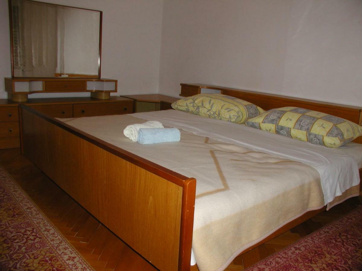 Apartman Jozo Orij ดูกีรัท ภายนอก รูปภาพ